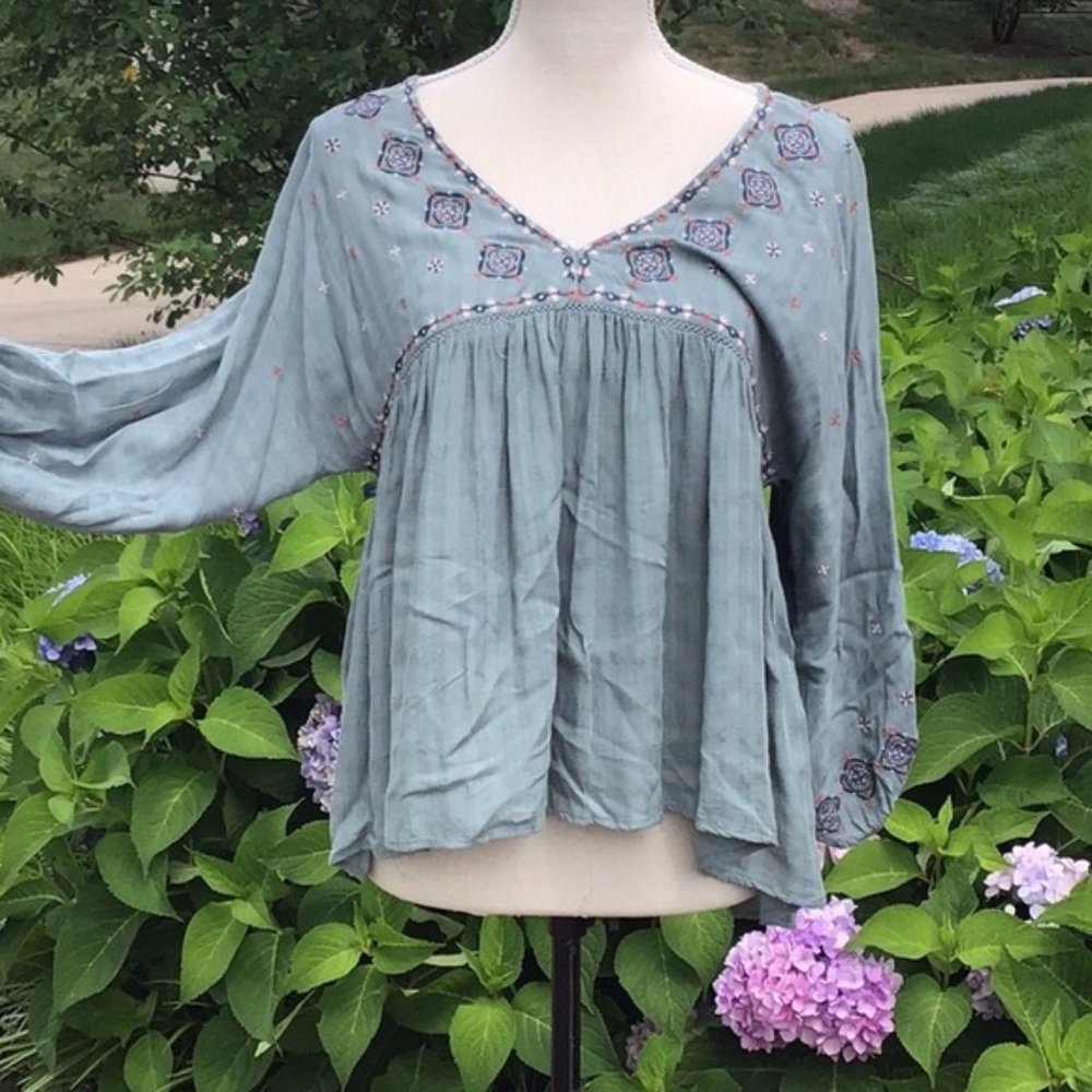 Knox Rose Flowy Blouse
